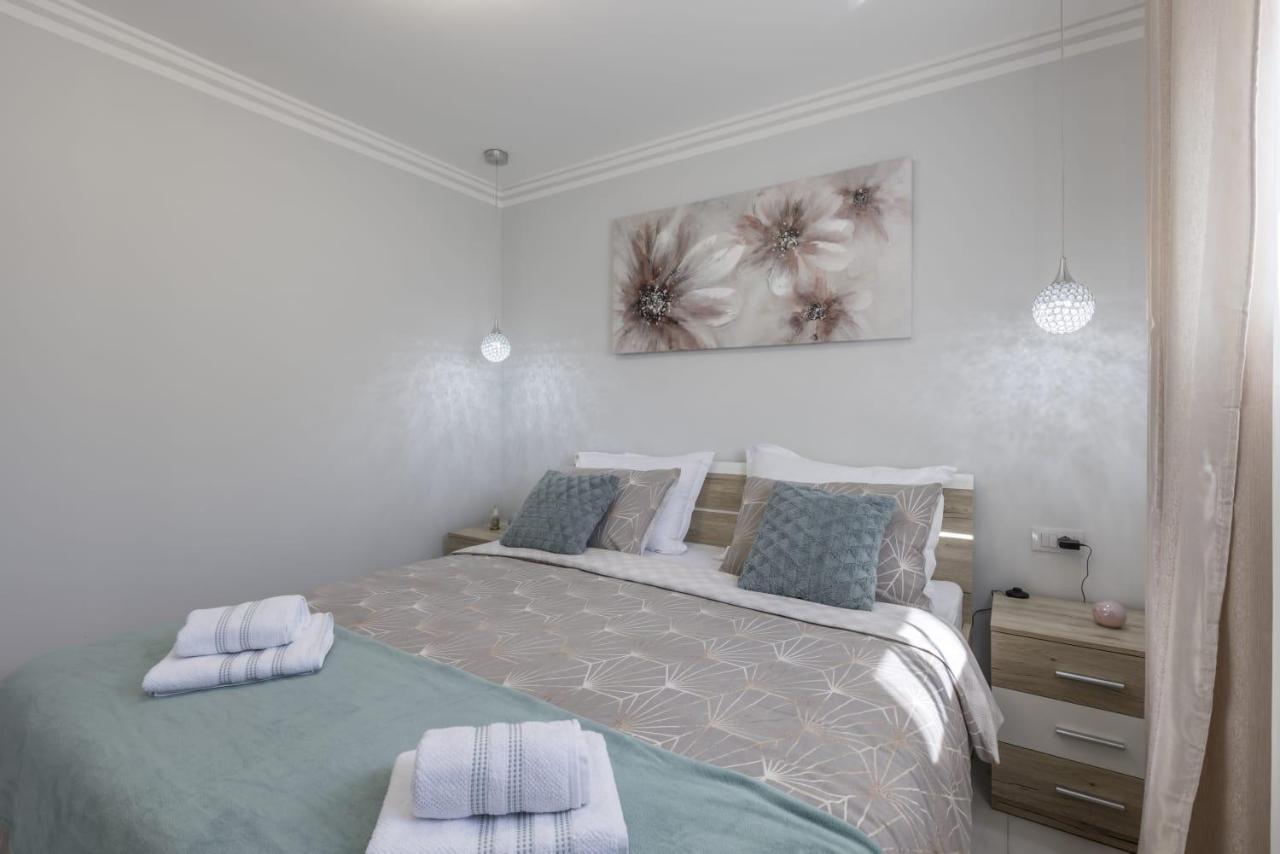 Royal Rose Gold Apartment Vodice Dış mekan fotoğraf